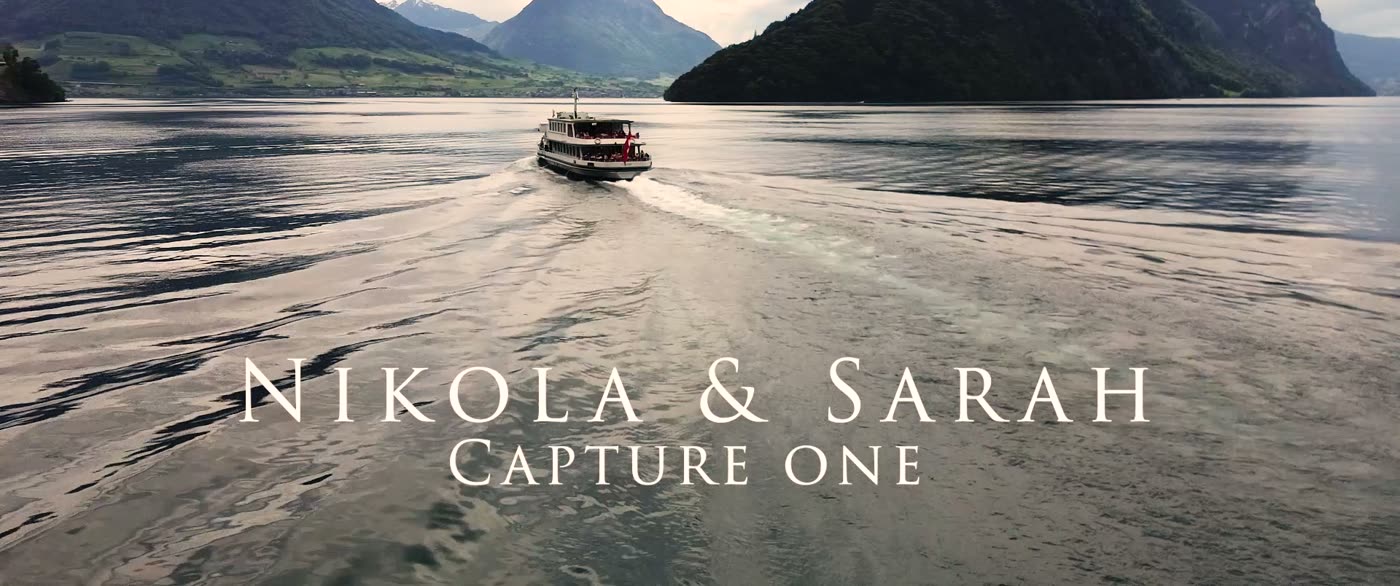 Titelbild des Films: Schiff auf dem See, Schriftzug Nikola & Sarah, Capture One